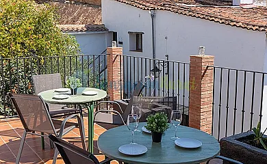 Alojamientos Turísticos Biarritz en Fuenteheridos (Huelva) - Foto 2