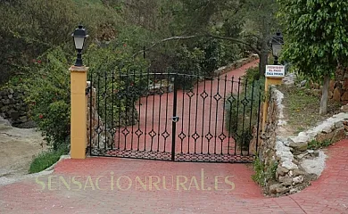 El Capricho de Almadán en Ojen (Málaga) - Foto 3