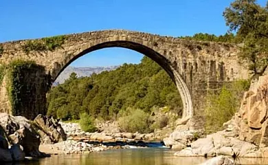 La Casa Mágica de Gredos en Madrigal de la Vera (Cáceres) - Foto 7