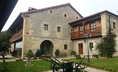 Posada La Victoria en Cudon (Cantabria) - Foto 1