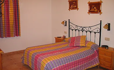 Caserío y Cabañas Las Tinajas en Calasparra (Murcia) - Foto 13