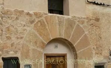 Casa Tolosa en Las Cuerlas (Zaragoza) - Foto 1