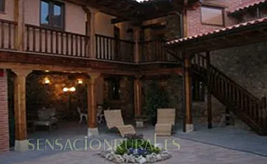 Casas Rural Las Pregancias en Lugan (León) - Foto 2