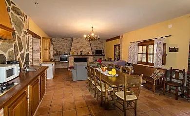 Los granaos en Las Casas Del Rio (Ciudad Real) - Foto 4