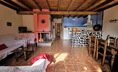 Apartamentos Rurales Las Cabezadas en Majaelrayo (Guadalajara) - Foto 7