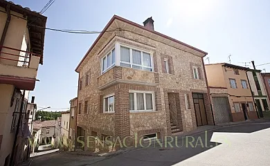 Casa Rural Los Tercios en Baños de Valdearados (Burgos) - Foto 1