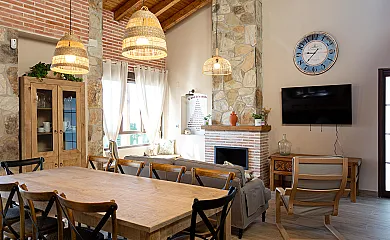 Casa Rural Madre Maravillas en Navalcan (Toledo) - Foto 2