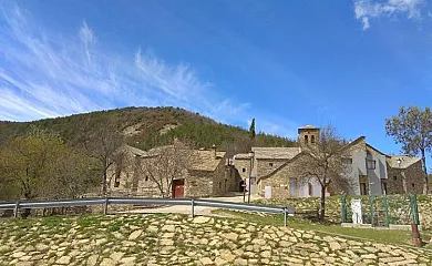 Centro Vacacional de Isín en Isin (Huesca) - Foto 1