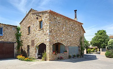 Alojamientos rurales Can Barrull en Sant Feliu de Boada (Girona) - Foto 1