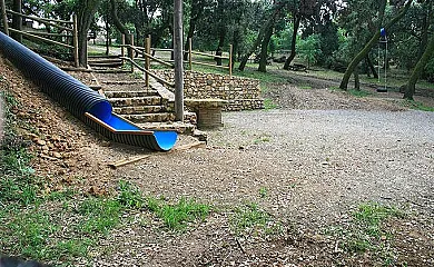 Can Menosa, Ca la Sastressa y El Graner en Sant Esteve de Guialbes (Girona) - Foto 3