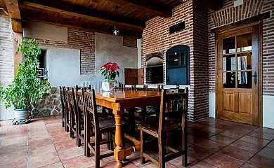 Casa Rural La Irvienza en Martín Muñoz de las Posadas (Segovia) - Foto 1