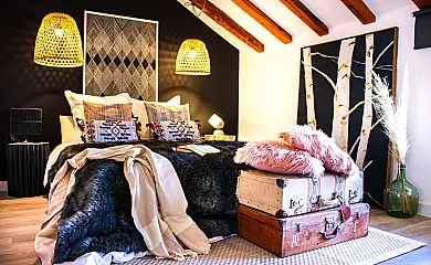 THE HAMLET by XUQ group en Cenizate (Albacete) - Foto 3