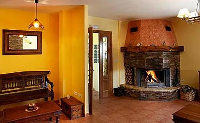 Casa Rural Fortaleza en Orbaneja Riopico (Burgos) - Foto 9