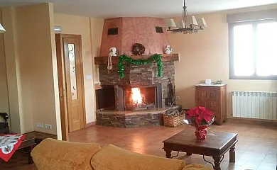 Casa Rural Fortaleza en Orbaneja Riopico (Burgos) - Foto 5