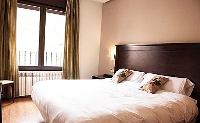 Hotel Rural Camero Viejo - Hogar Ayu Maya en Laguna de Cameros (La Rioja) - Foto 9