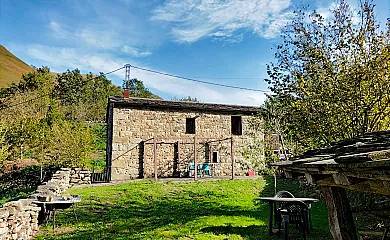 Casas Rurales Cascadas del Río Aján en Vega de Pas (Cantabria) - Foto 1