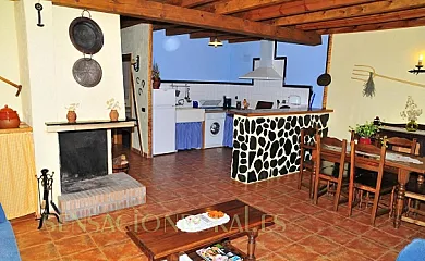 Apartamentos Rurales Las Cabezadas en Majaelrayo (Guadalajara) - Foto 13