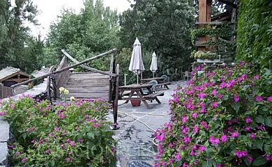 Apartamentos Rurales Las Cabezadas en Majaelrayo (Guadalajara) - Foto 5