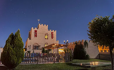 Casa Rural La Alcazaba en El Robledo (Ciudad Real) - Foto 1