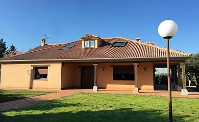 Villa El Berrocal en Ortigosa Del Monte (Segovia) - Foto 1