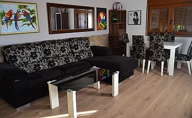 Tres Casas en Villafufre (Cantabria) - Foto 2