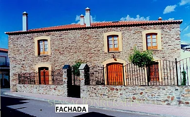 La Casa Grande de Adolfo en La Codosera (Badajoz) - Foto 1