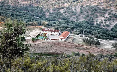 Huerta Barba en Cumbres de San Bartolomé (Huelva) - Foto 1