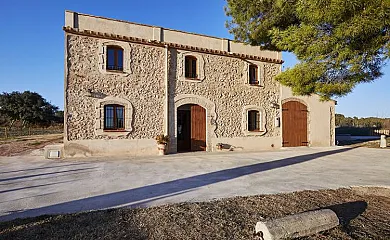 Grup Cal Jafra Jepet del Goncer en Llorenç Del Penedes (Tarragona) - Foto 1