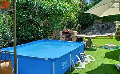 Alojamientos Can Pavet y La Cova en Pontons (Barcelona) - Foto 22