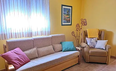Apartamentos El Prado en Valbona (Teruel) - Foto 9