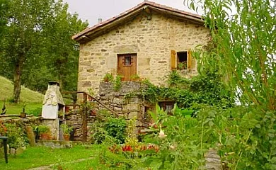 Viviendas Pasiegas en Selaya (Cantabria) - Foto 1