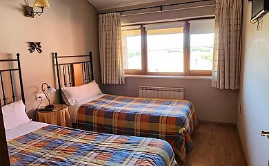 Casas El Torreón I y II en Hoyos Del Espino (Ávila) - Foto 8