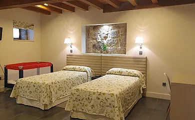 Casa Rectoral Santa Baia en Vilamarin (Ourense) - Foto 8