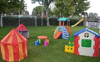 El Jardín de los Niños en El Viso de San Juan (Toledo) - Foto 14