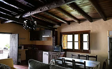 Casa Rural Sierra Onuba en Fuenteheridos (Huelva) - Foto 9