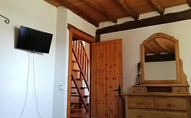 La Pontezuela de Arriba y Abajo en Navarredonda de Gredos (Ávila) - Foto 12