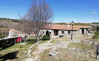 La Pontezuela de Arriba y Abajo en Navarredonda de Gredos (Ávila) - Foto 17