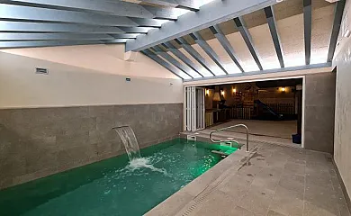 Casa Tío Peguero en San Bartolome de Pinares (Ávila) - Foto 1