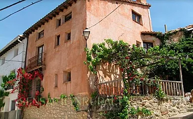 Casa Rural La Sabina en Calomarde (Teruel) - Foto 1