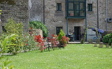 Posada Casa de Don Guzmán en Vega de Pas (Cantabria) - Foto 2