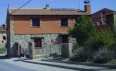 Apartamentos turísticos La Fuensanta en Cella (Teruel) - Foto 4