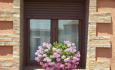 Apartamentos turísticos La Fuensanta en Cella (Teruel) - Foto 8