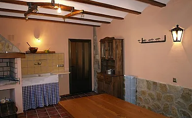 Apartamentos turísticos La Fuensanta en Cella (Teruel) - Foto 13