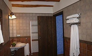 Apartamentos turísticos La Fuensanta en Cella (Teruel) - Foto 22