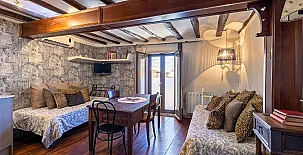 Vinotinto Apartamentos 0029