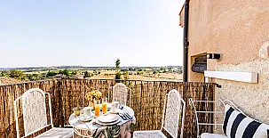 Vinotinto Apartamentos 005