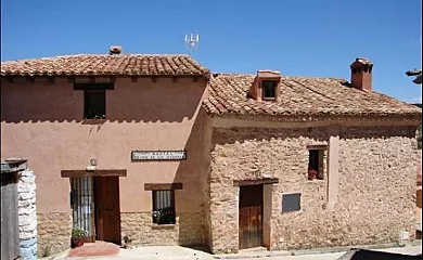 Hostal Rural Casa de los Maestros en Moscardón (Teruel) - Foto 1