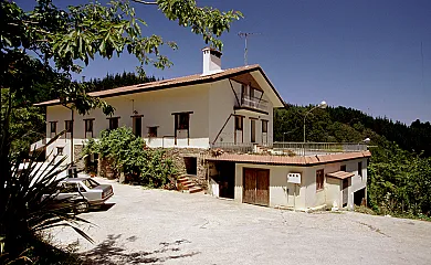 Casa Txindurri-Iturri en Itziar (Guipuzcoa) - Foto 1