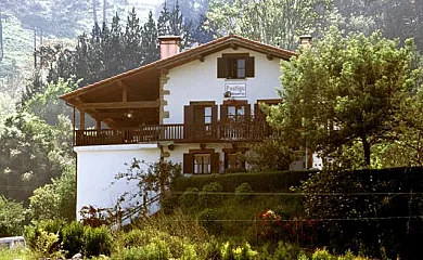 Casa Rural Postigu en Zimizarga (Guipuzcoa) - Foto 1