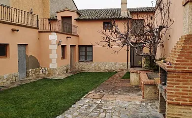 Casa Rural Reyes Godos en San Roman de Hornija (Valladolid) - Foto 1